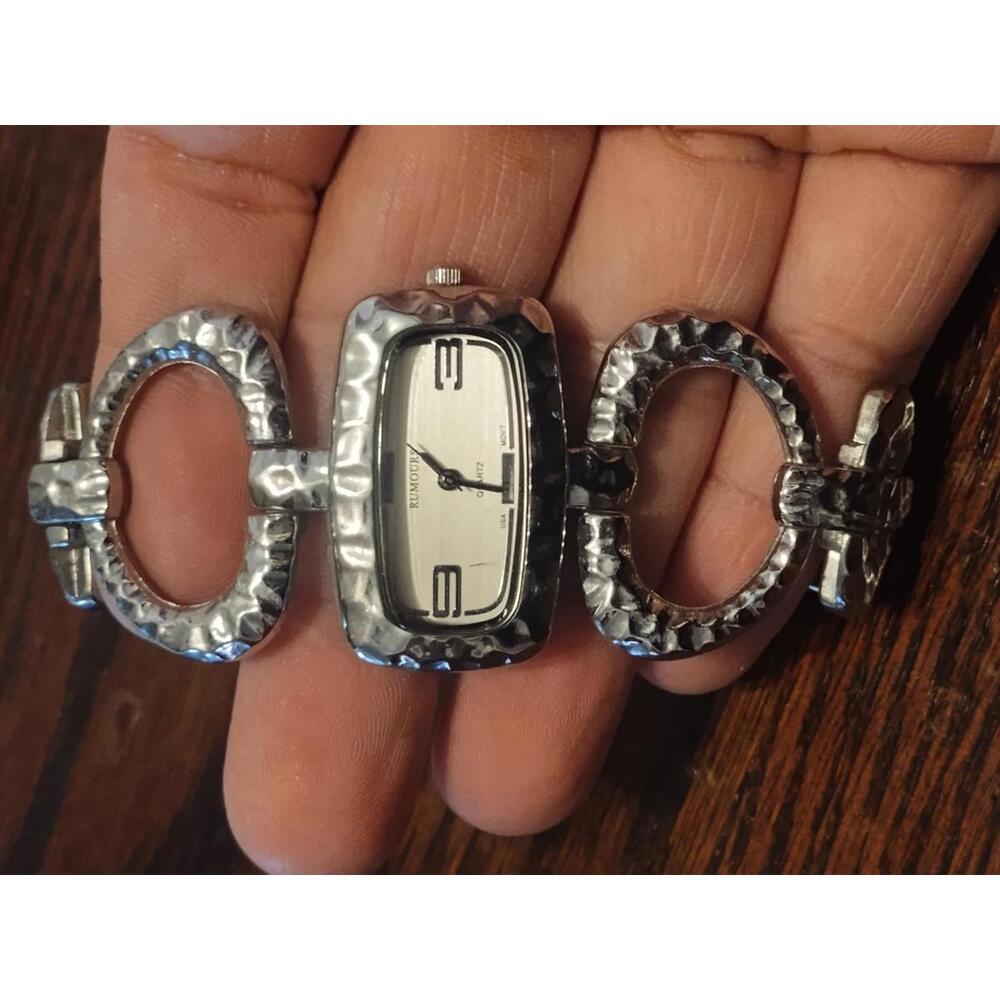 Rumors Quartz Ladies Watch with new‎ battery